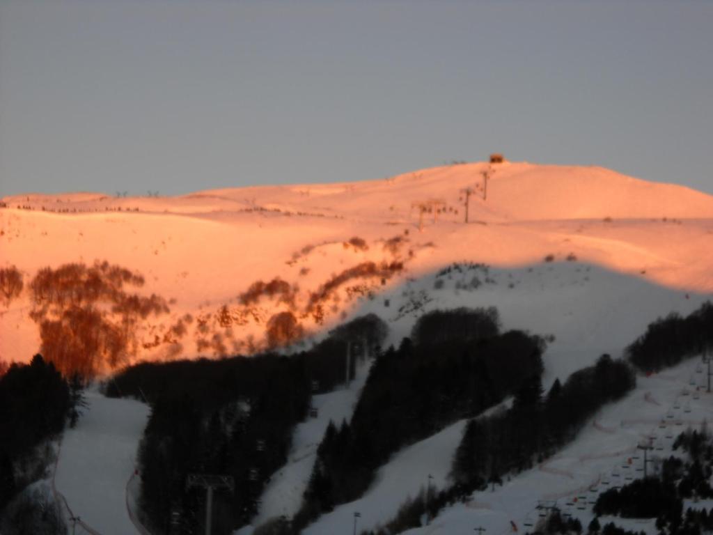 Hotel Gergovia Super Besse Esterno foto